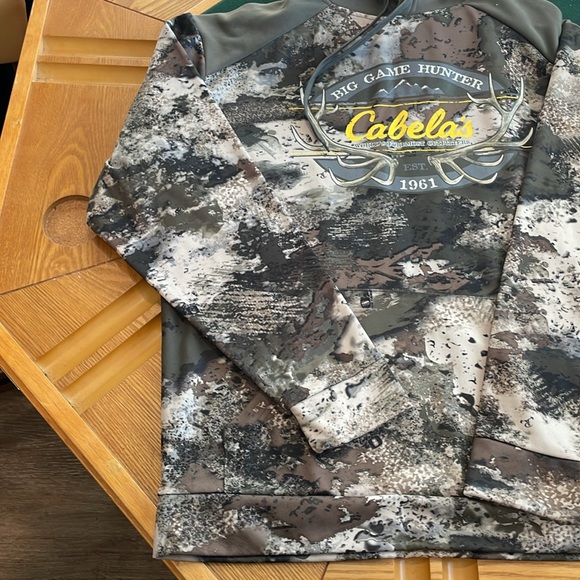 ⭐️⬇️ Cabelas Men’s Camouflage Sweatshirt/Hoodie - Picture 4 of 13